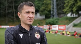 Новият треньор на ЦСКА Саша Илич говори пред клубната медия