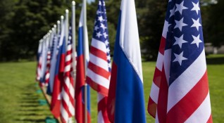 Русия не бива да затваря посолството на САЩ въпреки кризата
