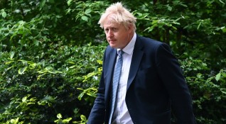 Британският премиер Борис Джонсън спечели вота на доверие във Великобритания