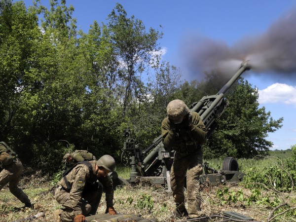 Мощни оръжия достигат в Украйна по-бързо от знанията как да