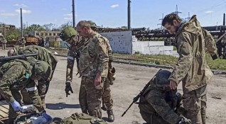 Над 1000 украински войници предали се в Мариупол са прехвърлени