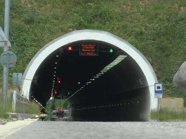 Агенция „Пътна инфраструктура” подписва договора за строежа на тунела под