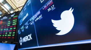 Компанията Туитър прие условията на Илон Мъск за предоставяне на