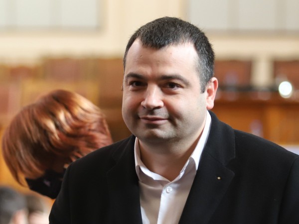 Депутатът от „Продължаваме промяната” Константин Бачийски е бил заплашван от