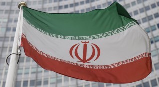 Иран изглежда се подготвя за изстрелване на ракета в космоса