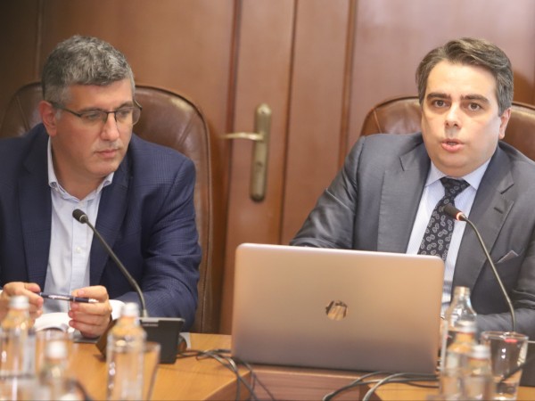 Финансовият министър Асен Василев обясни какво е открила междуведомствената комисия