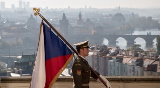 Скандал в кметството на Прага принуди министъра на образованието на