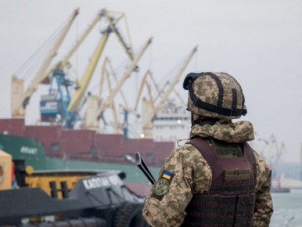 Българският кораб "Царевна" завършва техническата подготовка и оформя документите за