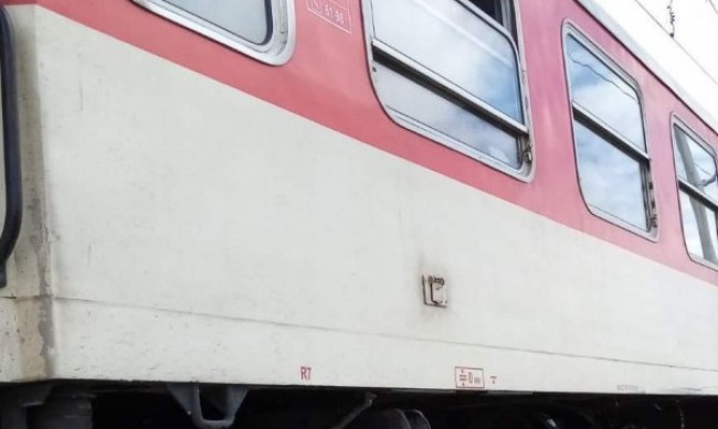 Човек почина, след като беше блъснат от влак в София