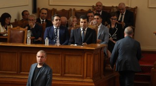 Държавният глава Румен Радев ще започне консултации с парламентарните групи
