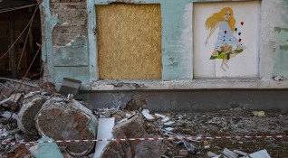 За пълното възстановяване на Мариупол чиито квартали бяха сериозно засегнати