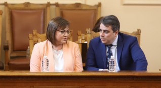 Вицепремиерът в оставка Корнелия Нинова отговори на лидера на ГРЕБ
