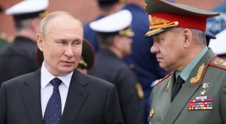 Министърът на отбраната на Русия Сергей Шойгу инспектира руските войски