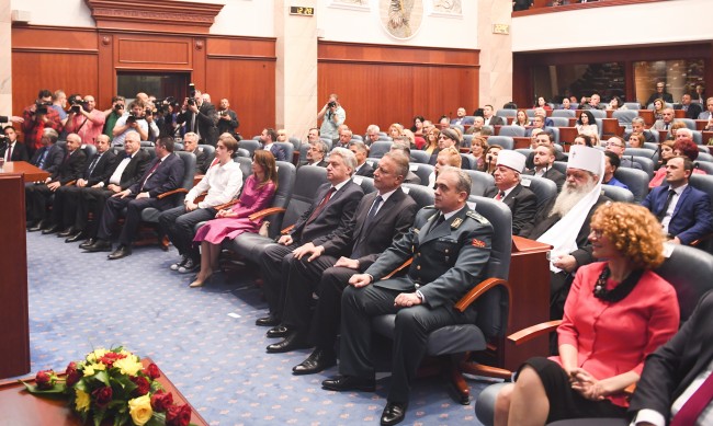 Депутати се сбиха в македонския парламента