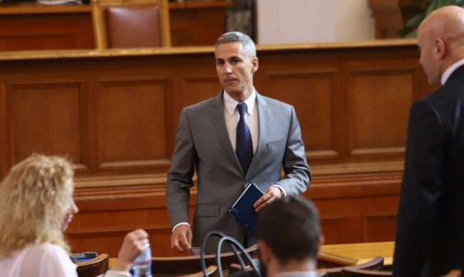 ПП след отказа на БСП Петков да е премиер: Персонален състав на кабинета няма