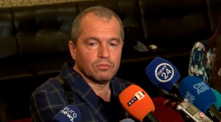 Премиерът в оставка Кирил Петков лъже директно от парламентарната трибуна