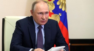 Седмицата не беше лека за руския президент Владимир Путин Той