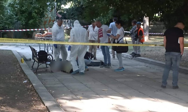 Откриха тяло пред Археологическия музей във Варна
