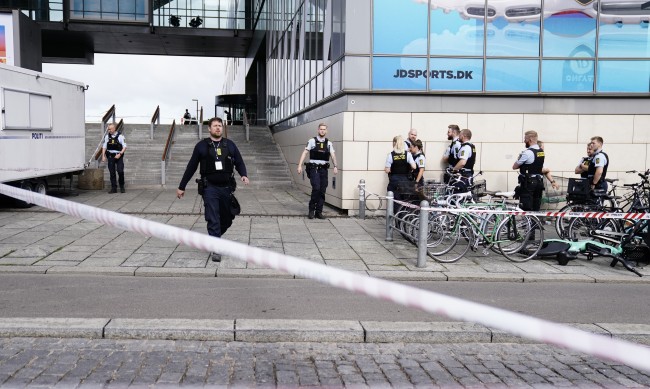Убиецът в датския мол е действал сам