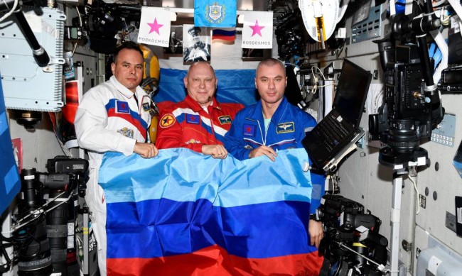 Русия отбеляза в Космоса превземането на Луганска област