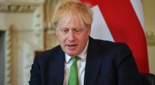 Британският премиер Борис Джонсън изживява най тежката си криза откакто е