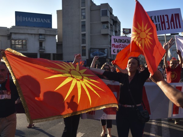Дори за мен, македонският журналист във Фейсбук, пишат, че съм