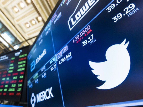 Илон Мъск обяви, че се отказва от купуването на Twitter.