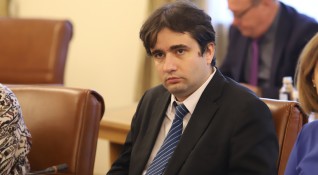 Министърът на електронното управление в оставка Божидар Божанов с предложение