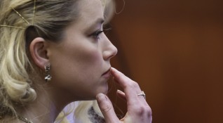 Американската актриса Амбър Хърд е изправена пред нова съдебна битка