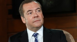 Бившият руски президент Дмитрий Медведев заплаши държавното ръководство на Украйна