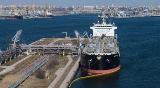 Собствениците на танкери в Европа доставят възможно най много руски суров