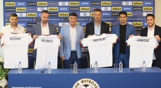 Сърбинът Младен Кръстаич е новият селекционер на националния отбор по