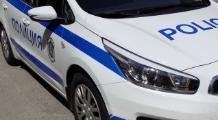 Бургаската полиция залови седем нелегални мигранти след преследване късно снощи