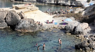 Наблюдава се недостиг на персонал в туристическата индустрия на Кипър