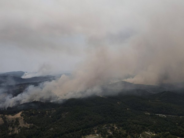 Гръцката пожарна не очаква и днес ситуацията с множеството пожари