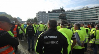 Пътни строители започват от утре безсрочна стачка заради неизплатени средства