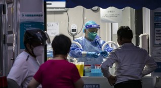 Китай одобри първия антивирусен медикамент против Covid произведен в страната