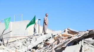 Във вторник израелските войски разрушиха къщите на двама палестинци обвинени