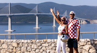 Хърватия откри мост който е считан като много важен за