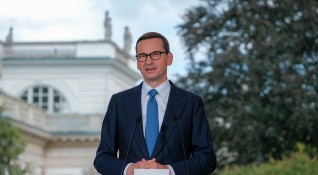Премиерът на Полша обяви че настоява да има право на