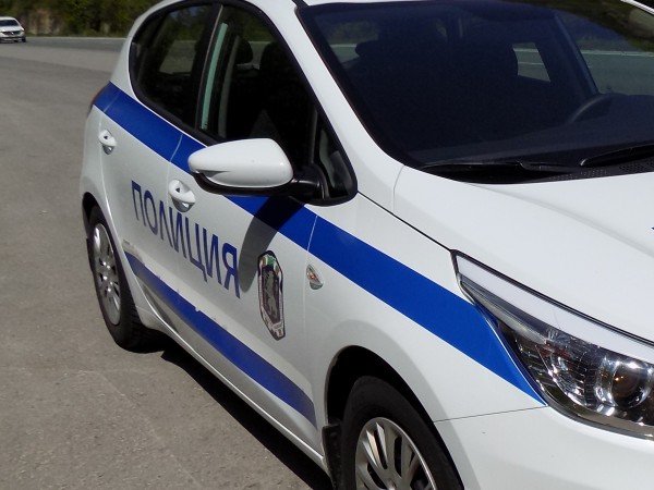 Челен удар между два автомобила с румънска регистрация-Шкода и лекотоварен