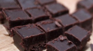 Британски учени установиха че флаванолите в какаото и черния шоколад