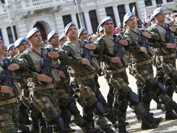 Над 10% от състава на въоръжените сили на България е