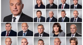 Служебно правителство с министър председател Гълъб Донев поема управлението на България