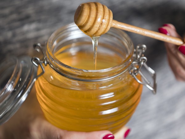 Мед – съставката, която задължително да включите в грижата за