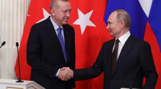Турският президент Реджеп Тайип Ердоган днес ще стане първият лидер
