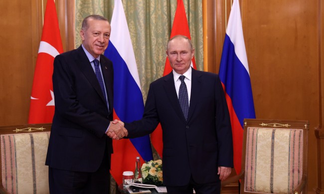 Путин: "Турски поток" работи непрекъснато, в Европа трябва да са благодарни на Анкара 