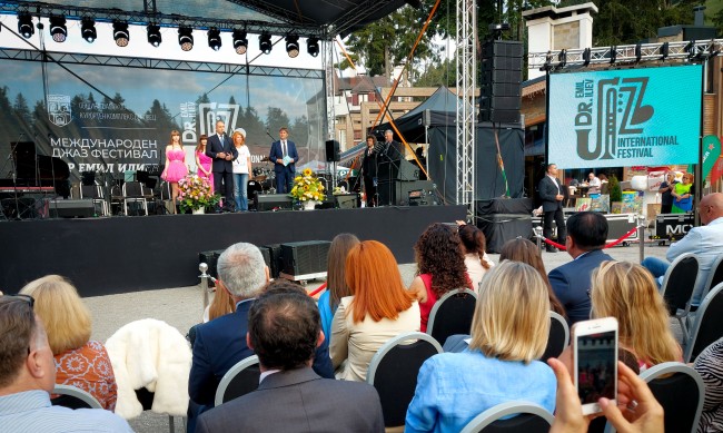 Влатко Стефановски и Васил Петров пяха на джаз фестивала в Боровец