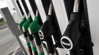 В Гърция отчитат тенденция към спад на цените на горивата