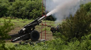 Тайван започна днес да провежда обявени по рано артилерийски учения на
